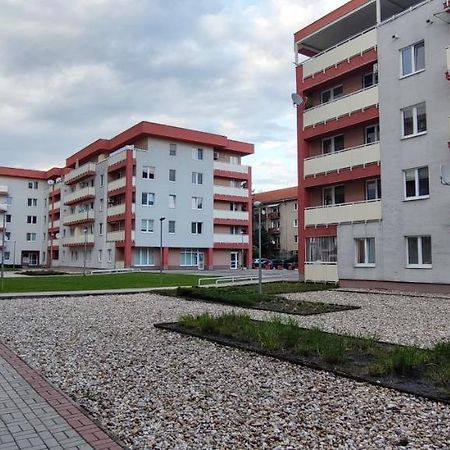Ferienwohnung 2 Izbovy Byt 60M2 V Centre Na Bakossovej, 24H Self Checkin Banská Bystrica Exterior foto
